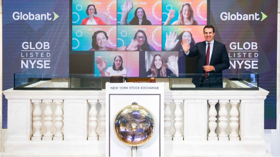 The Women That Build Awards team launching the awards at the NYSE Opening Bell, New York, 2022